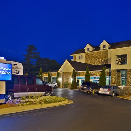 Holiday Inn Express Mackinaw City By Ihg Exterior photo