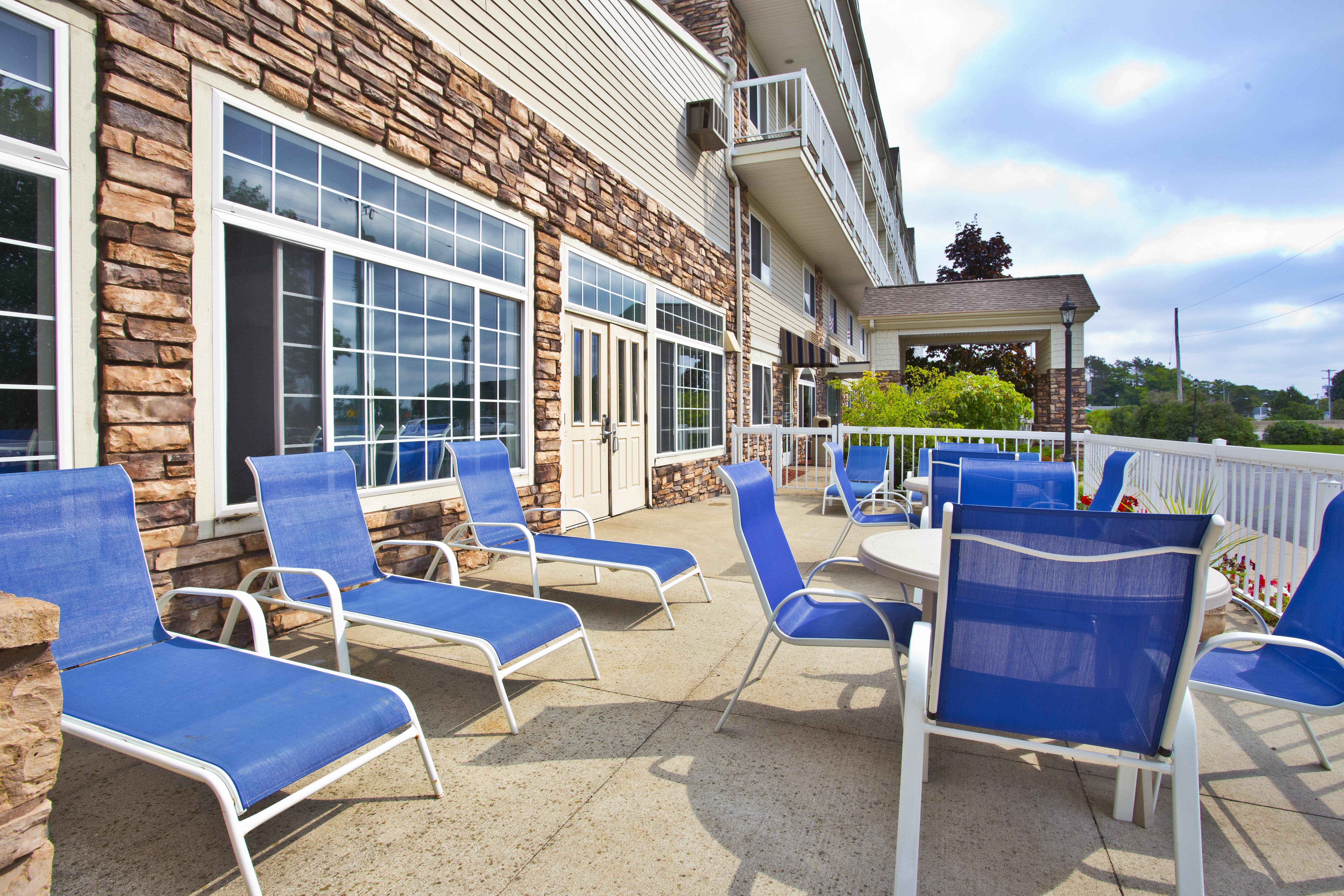 Holiday Inn Express Mackinaw City By Ihg Exterior photo
