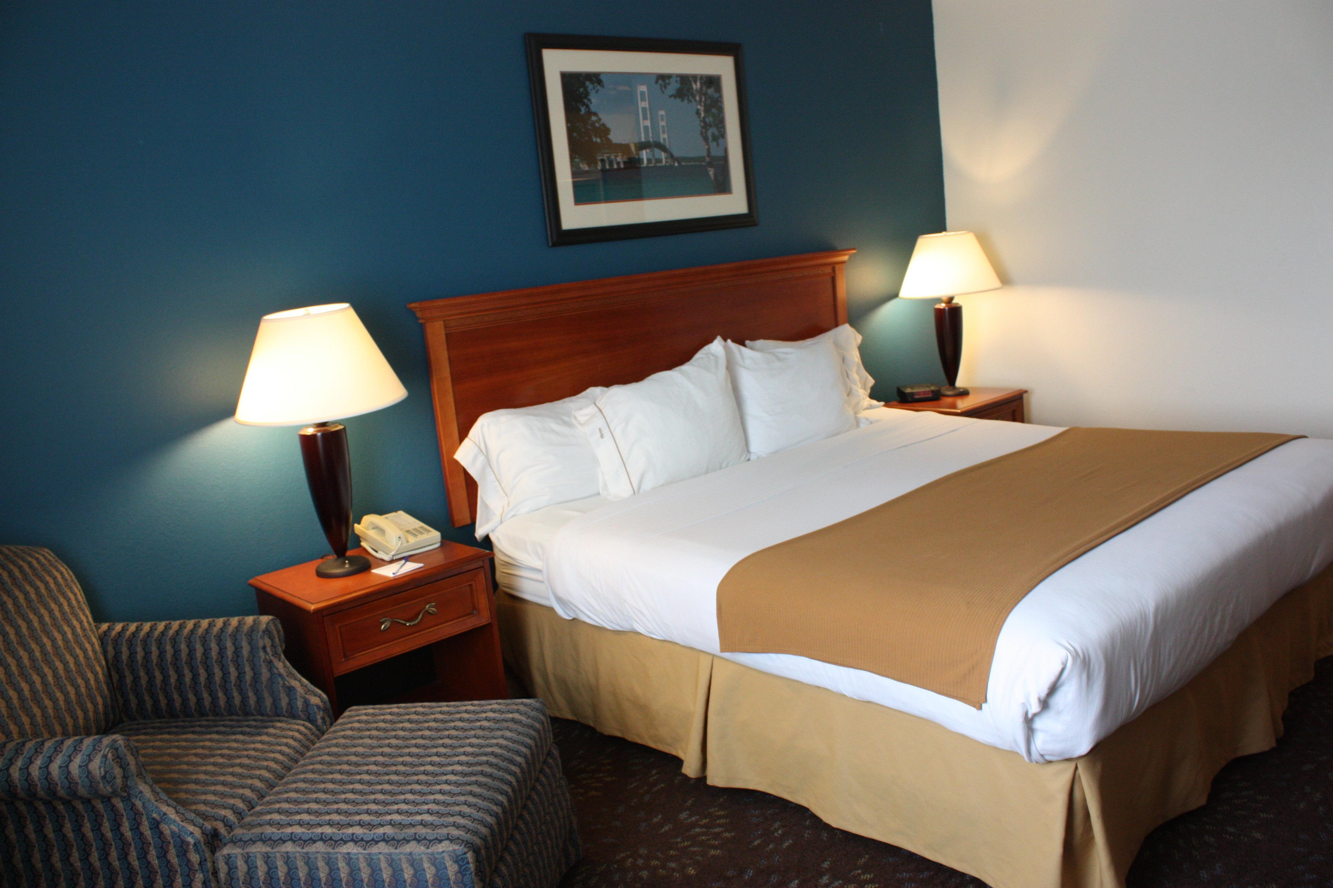 Holiday Inn Express Mackinaw City By Ihg Exterior photo
