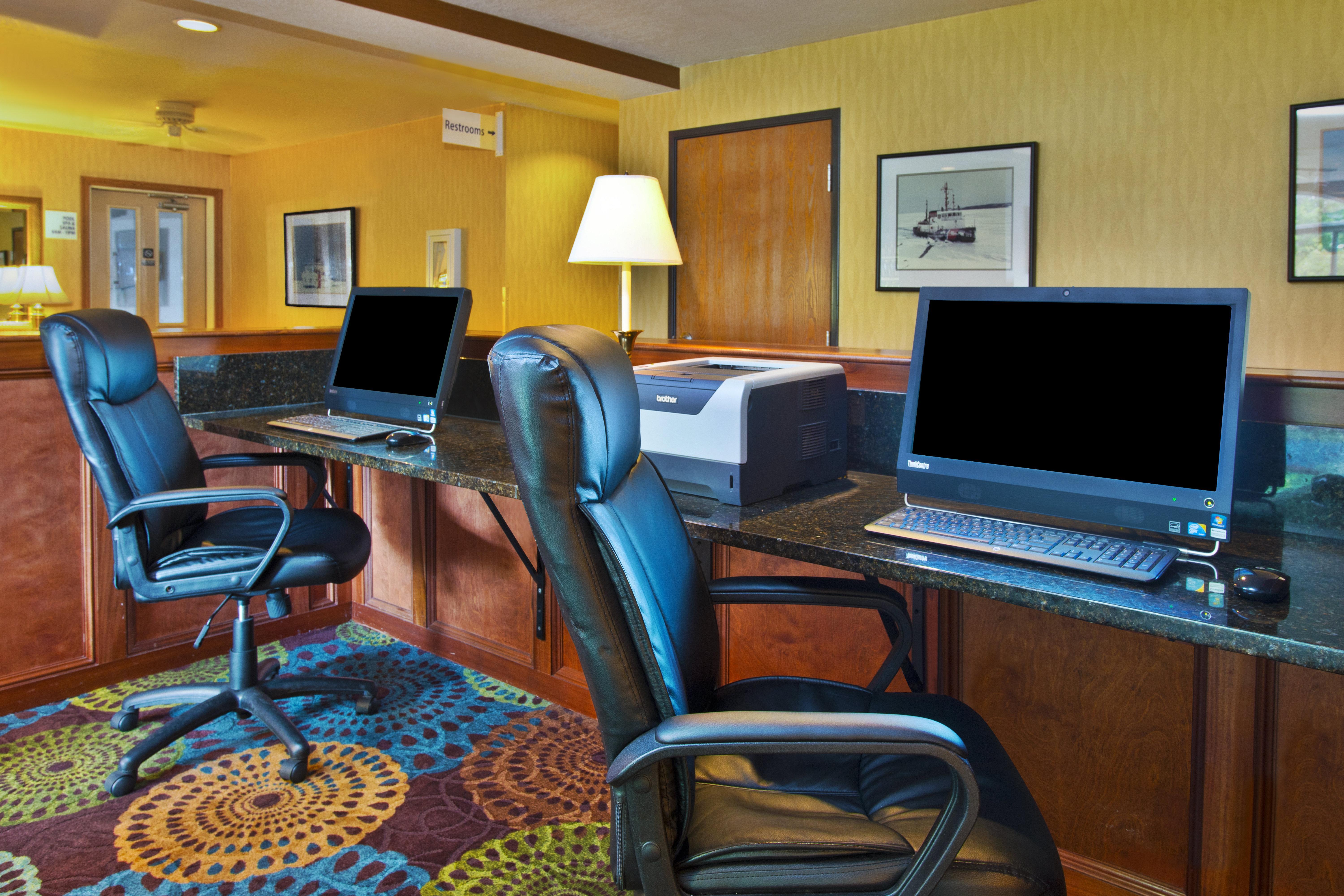 Holiday Inn Express Mackinaw City By Ihg Exterior photo